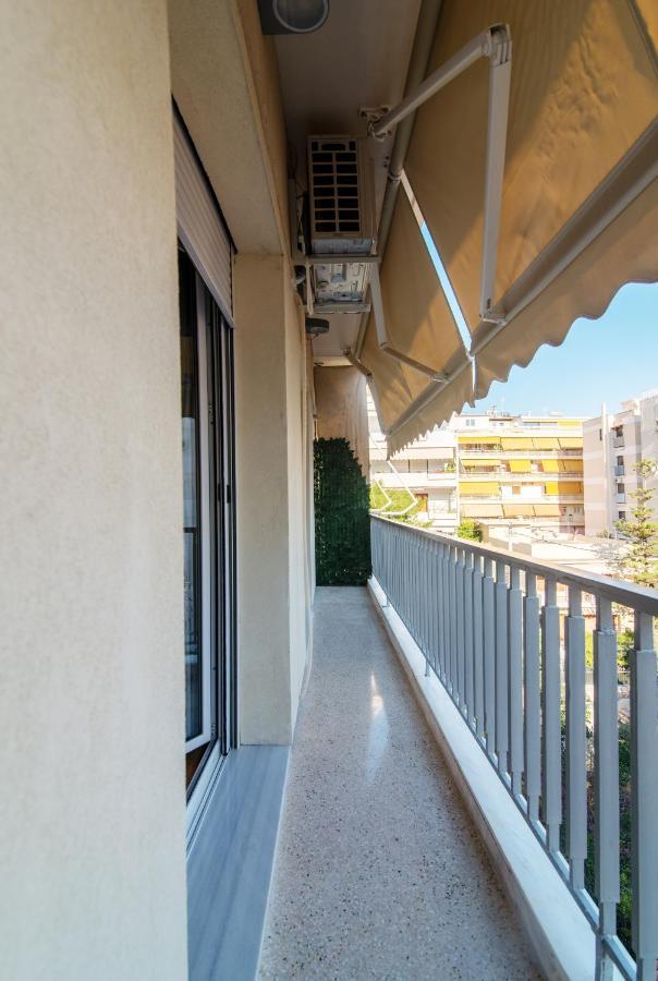 Luxury 1-Bedroom Apartment By The Sea In Athen Exterior foto